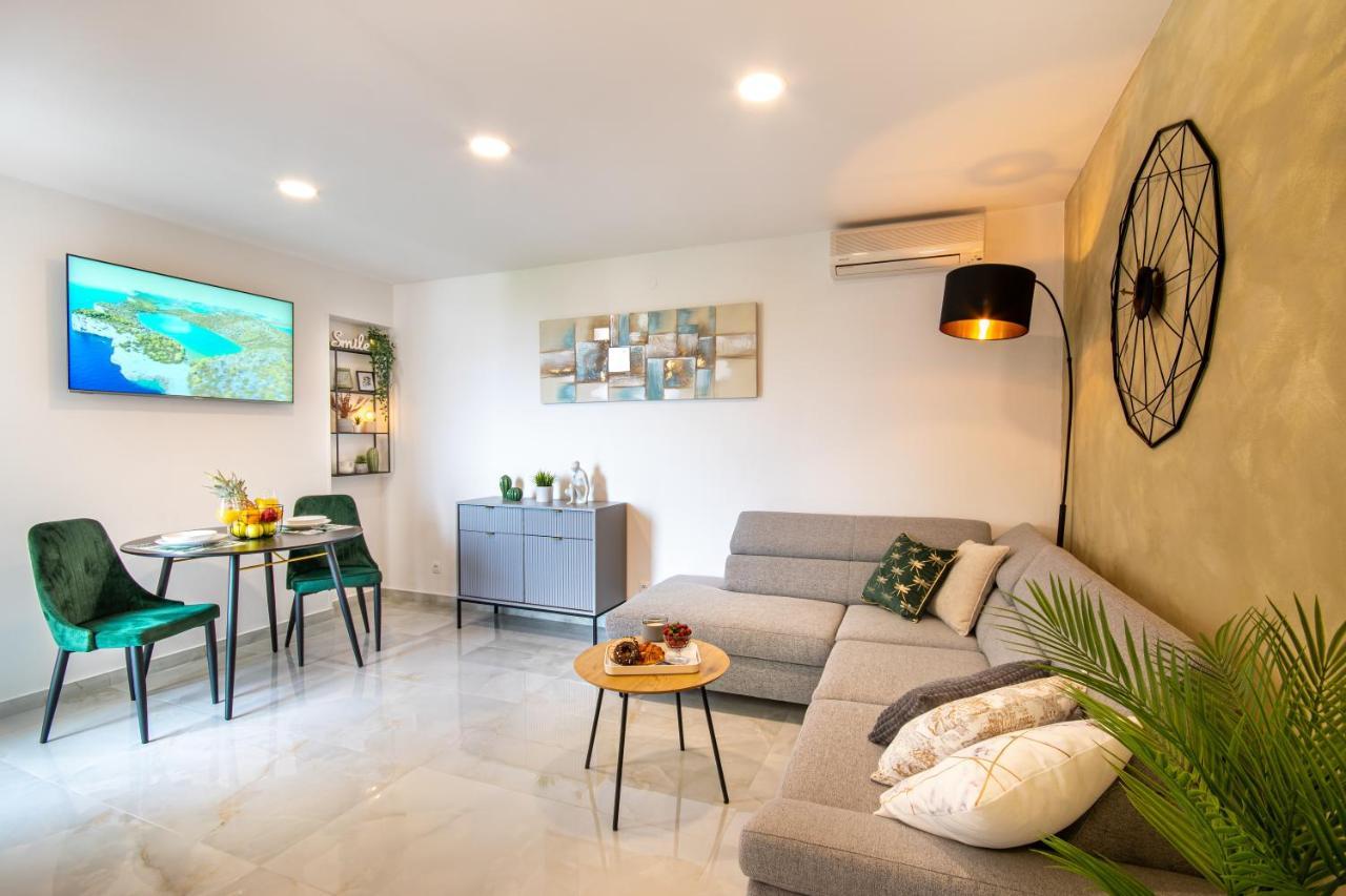 Apartments Klement Брела Экстерьер фото