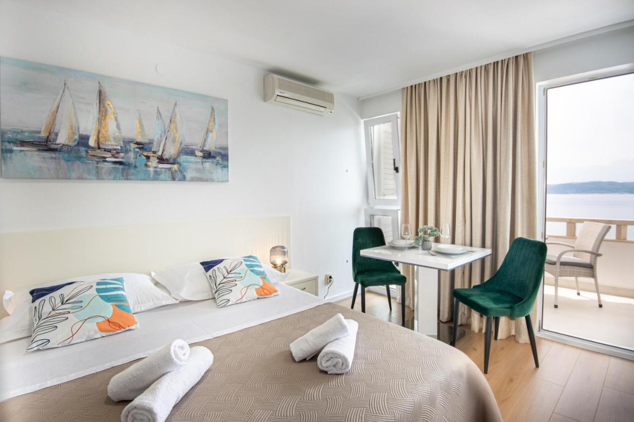 Apartments Klement Брела Экстерьер фото